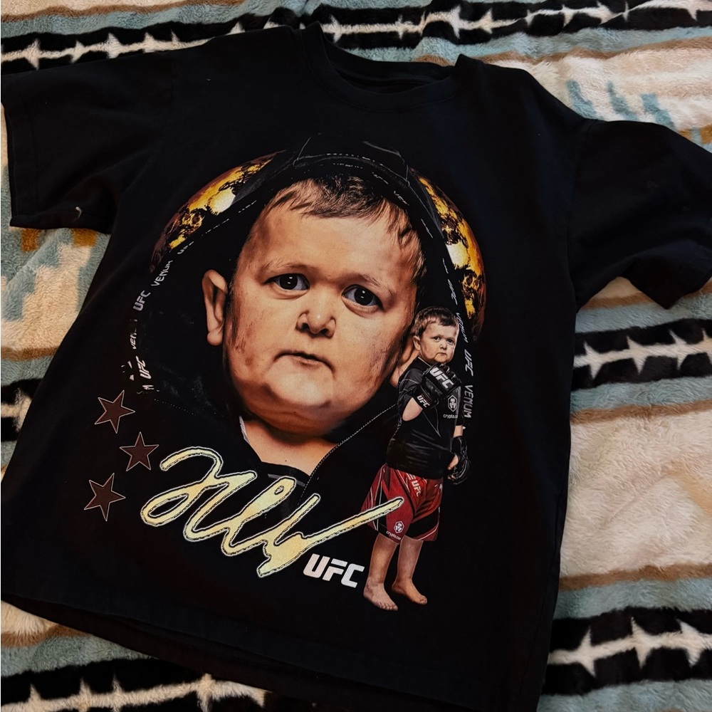 UFC Black Graphic Tee with Gold and Red Accents